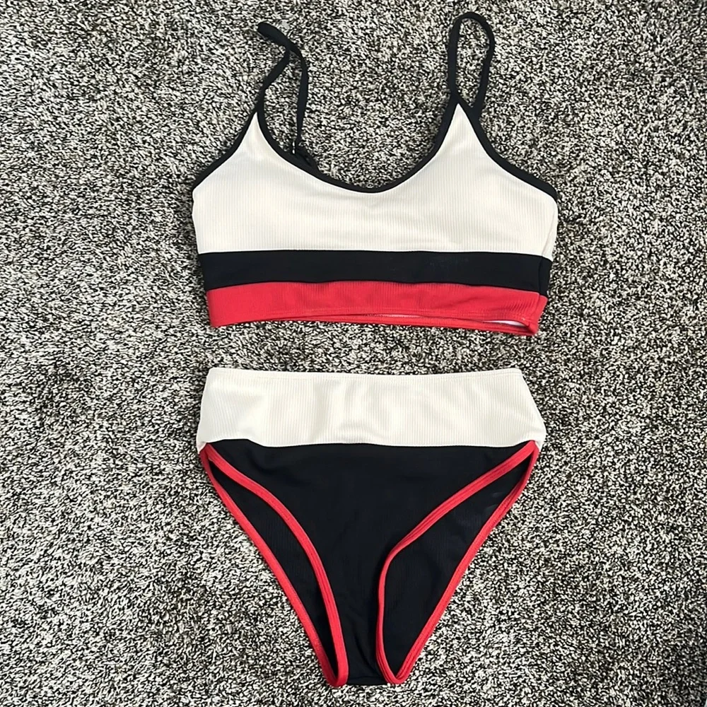 Amazon Ribbed Colorblock Suit, NWOT